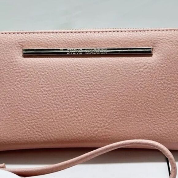 Steve Madden Pink Wristlet Wallet NWOT - Picture 2 of 5